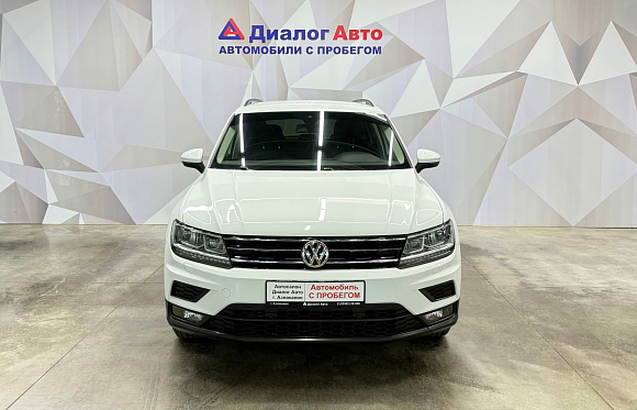 Volkswagen Tiguan CONNECT, 2020 года, пробег 111189 км