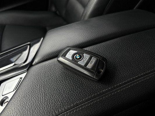 BMW 5 серии, 2013 года, пробег 259279 км