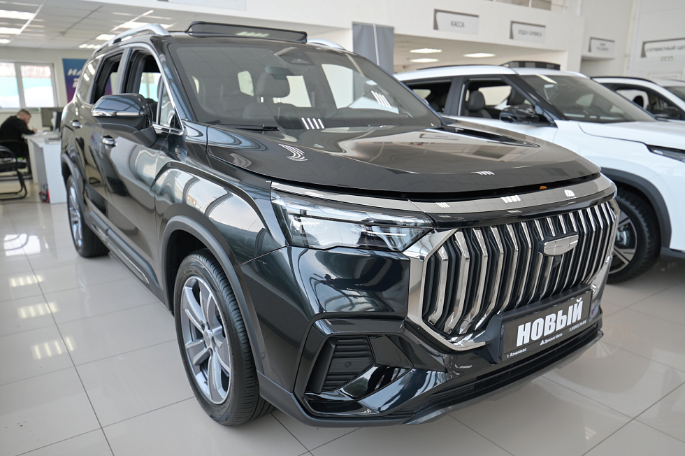 Geely Okavango Флагман, черный