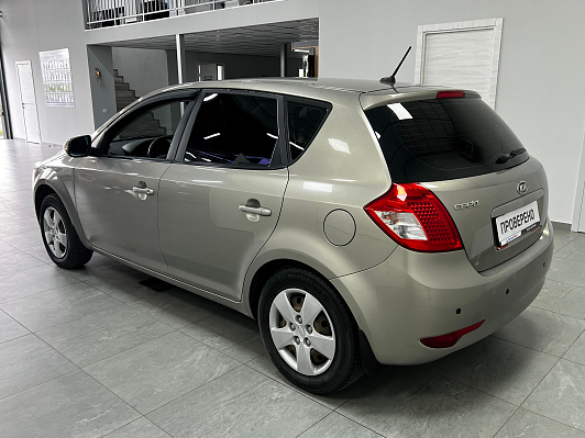 Kia Ceed, 2011 года, пробег 166425 км