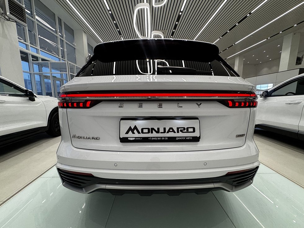 Geely Monjaro Flagship, белый