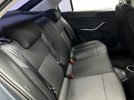 Skoda Rapid, 2015 года, пробег 100500 км