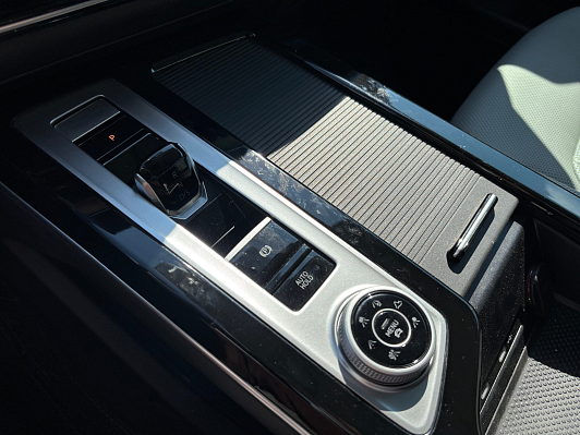 Volkswagen Tavendor R-line, 2023 года, пробег 66845 км