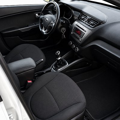 Kia Rio Comfort Аудио, 2015 года, пробег 197000 км
