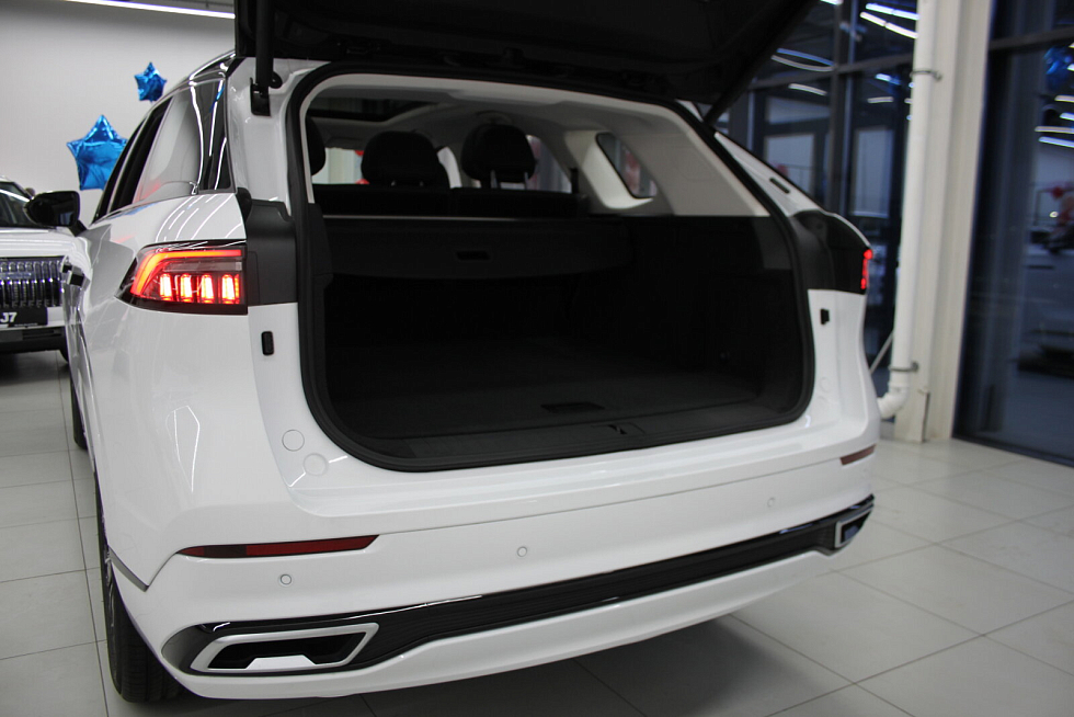 Jaecoo J8 Престиж, белый