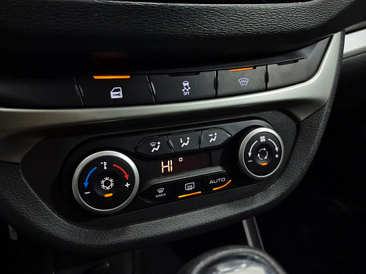 Lada (ВАЗ) Vesta Exclusive, 2021 года, пробег 43182 км