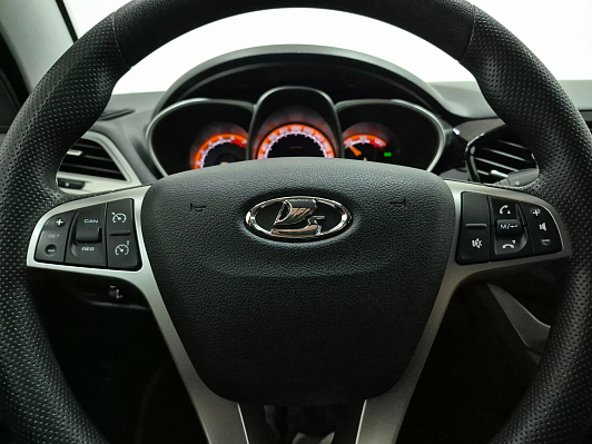 Lada (ВАЗ) Vesta Luxe Multimedia (2017-2019), 2019 года, пробег 55222 км