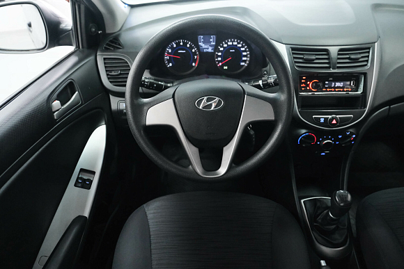 Hyundai Solaris Active, 2015 года, пробег 98000 км