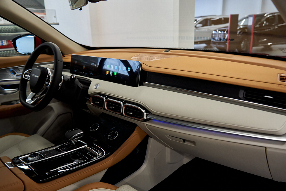 JETOUR X70 PLUS Comfort, красный