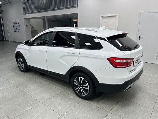 Lada (ВАЗ) Vesta Luxe Prestige, 2019 года, пробег 107353 км