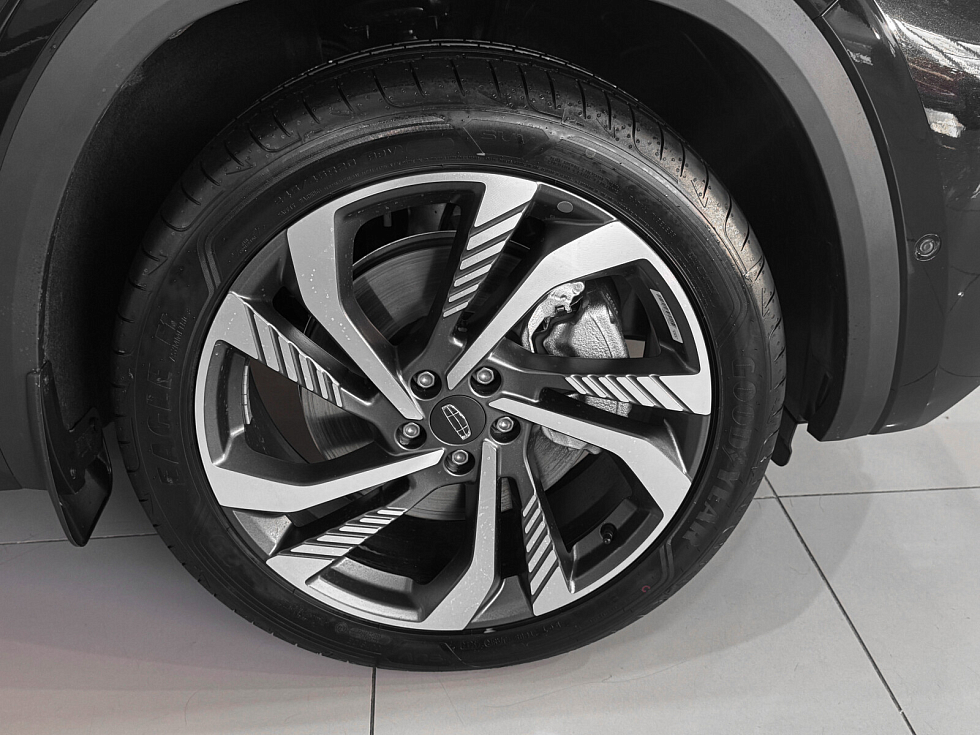 Geely Monjaro Exclusive (2023-2025), черный