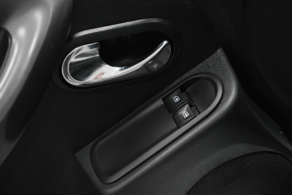 Renault Duster Expression, 2016 года, пробег 258000 км