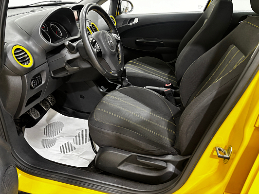 Opel Corsa Color Edition, 2011 года, пробег 93302 км