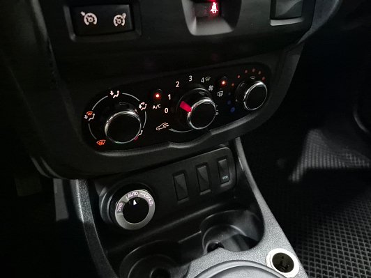 Renault Duster Expression, 2015 года, пробег 195068 км