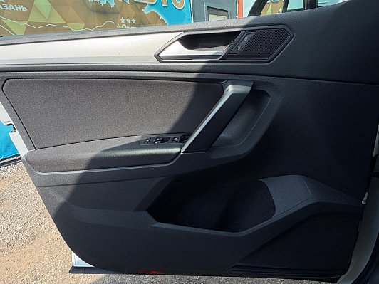 Volkswagen Tiguan Trendline, 2019 года, пробег 207260 км