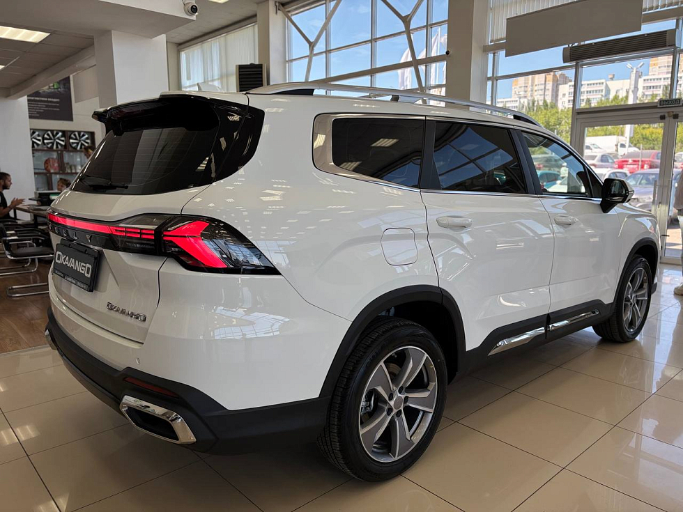 Geely Okavango Luxury, белый