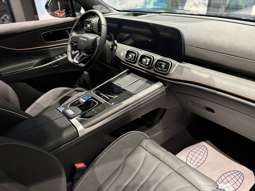 Jaecoo J8 Престиж, черный