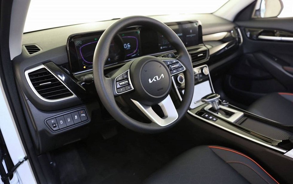 Kia Seltos Luxury Edition, белый