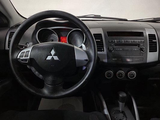 Mitsubishi Outlander Invite, 2008 года, пробег 236597 км