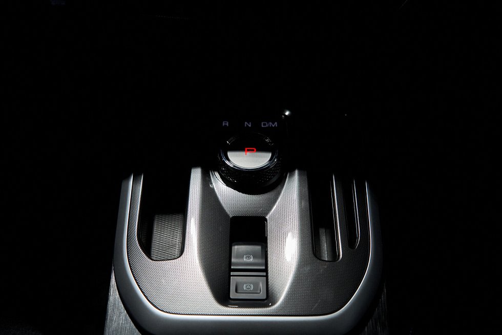 Haval Jolion Оптимум, красный