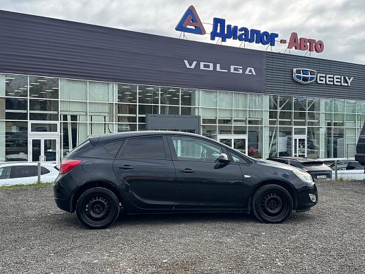 Opel Astra Essentia, 2011 года, пробег 151465 км