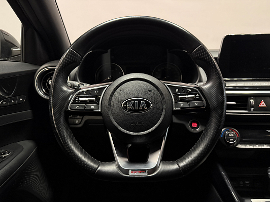 Kia Cerato GT Line, 2021 года, пробег 108000 км
