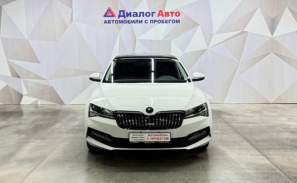Skoda Superb Luxury, 2024 года, пробег 7025 км