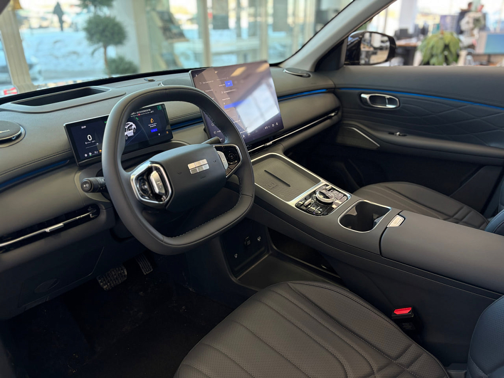 Geely EX5 EM-i Про, черный