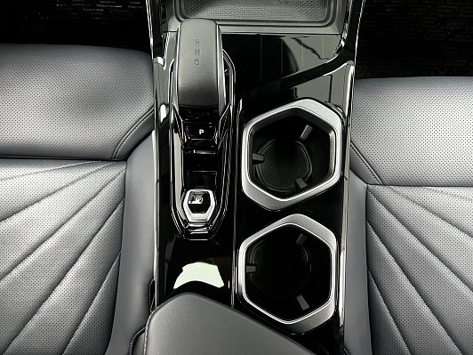 Geely Atlas Флагман, 2024 года, пробег 14650 км