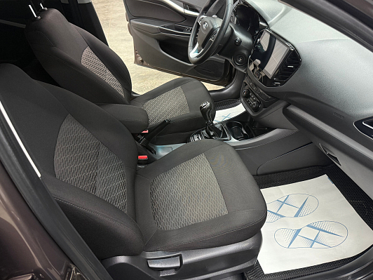 Lada (ВАЗ) Vesta Comfort Winter, 2018 года, пробег 101760 км