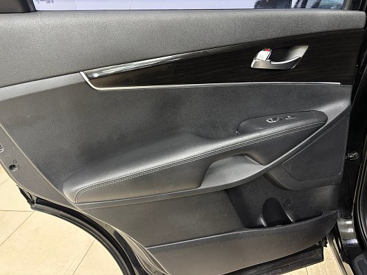 Kia Sorento, 2018 года, пробег 129593 км