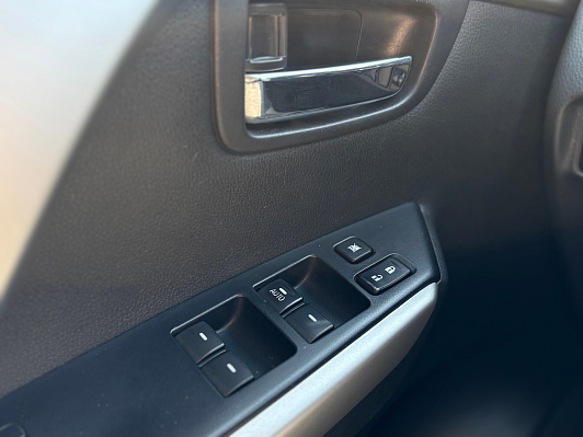 Mitsubishi Pajero Sport Instyle, 2019 года, пробег 72000 км