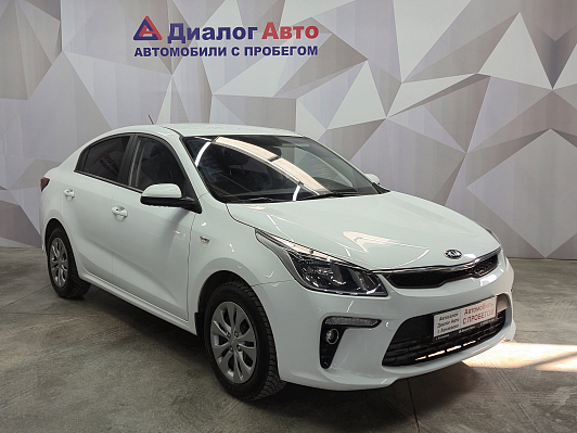 Kia Rio Luxe, 2020 года, пробег 110850 км