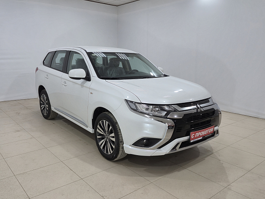 Mitsubishi Outlander Invite, 2022 года, пробег 906 км