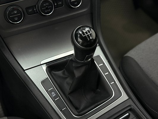 Volkswagen Golf, 2014 года, пробег 300000 км