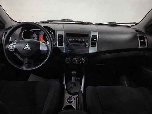 Mitsubishi Outlander Invite, 2008 года, пробег 236597 км
