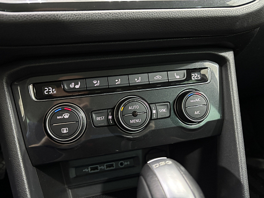 Volkswagen Tiguan Trendline, 2019 года, пробег 83853 км