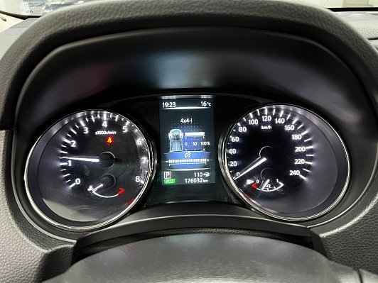 Nissan X-Trail XE+, 2016 года, пробег 178000 км