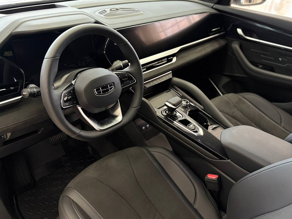 Geely Monjaro Flagship, белый