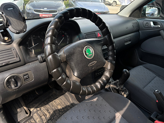 Skoda Octavia, 2005 года, пробег 318000 км