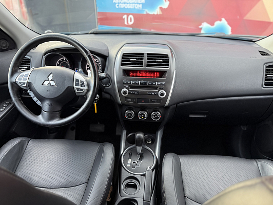 Mitsubishi ASX Instyle, 2011 года, пробег 148000 км