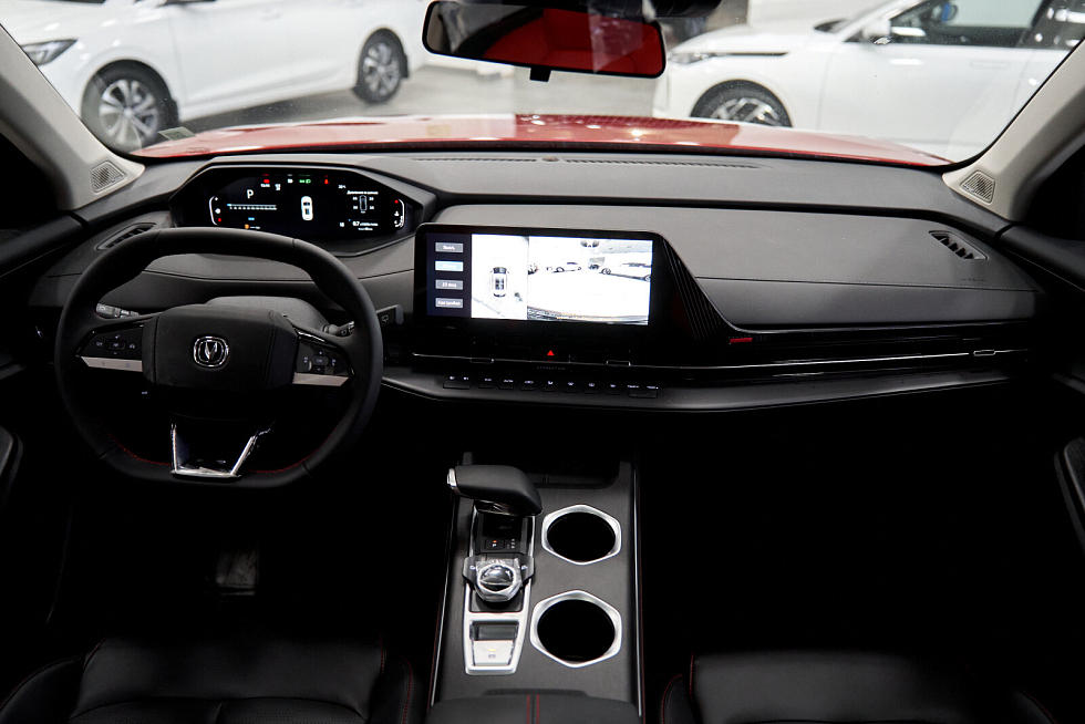Changan UNI-S (CS55 Plus) Comfort, красный
