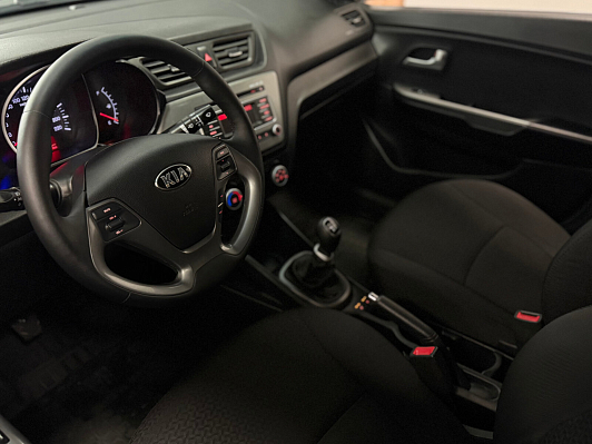 Kia Rio Luxe, 2016 года, пробег 97504 км
