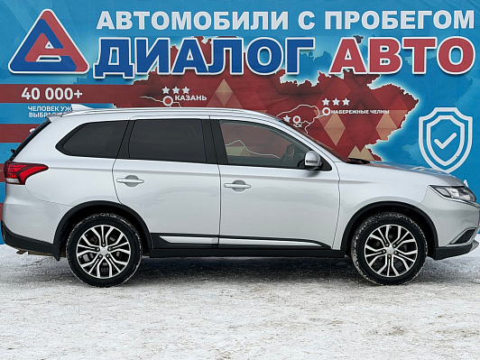 Mitsubishi Outlander Intense+, 2018 года, пробег 148000 км