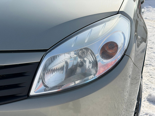 Renault Sandero Expression, 2011 года, пробег 226800 км