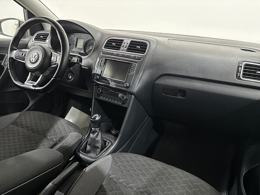 Volkswagen Polo Comfortline, 2018 года, пробег 141090 км