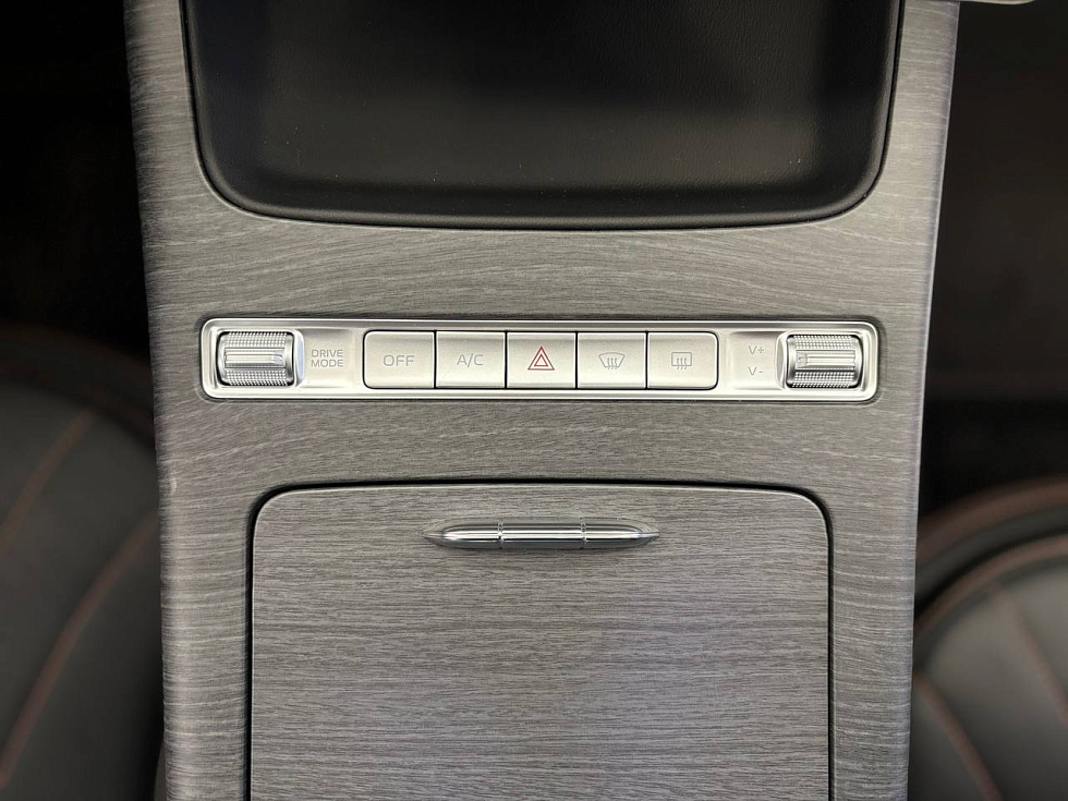 Geely Preface Flagship, фиолетовый