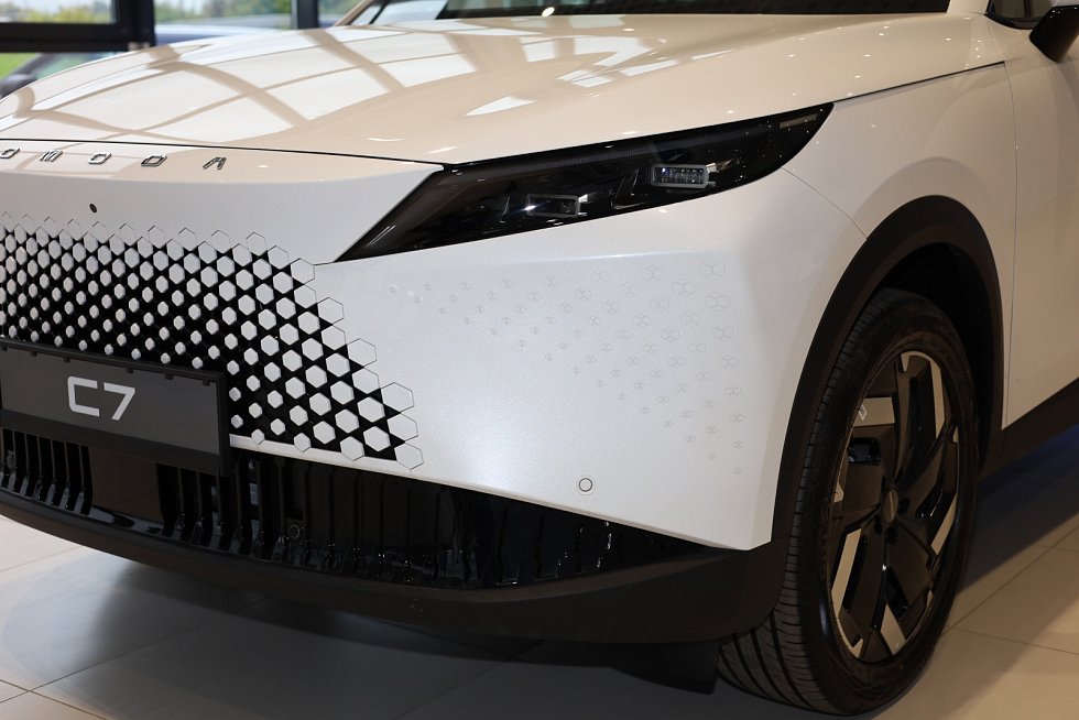 Omoda C7 Стиль, белый