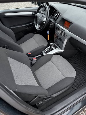 Opel Astra, 2014 года, пробег 233467 км