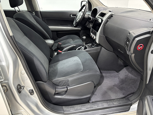 Nissan X-Trail XE, 2012 года, пробег 142017 км
